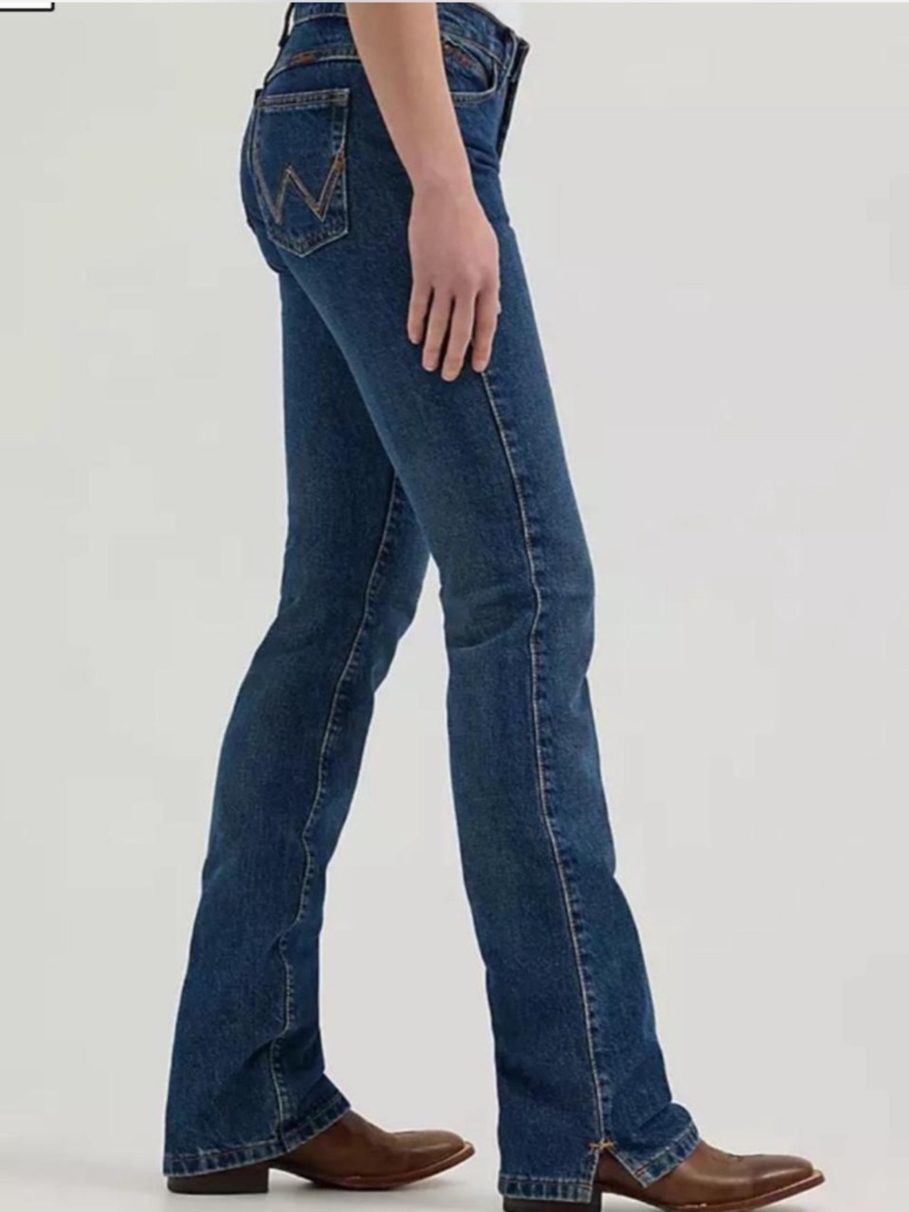 Wrangler 'Cash' Ultimate Riding Jeans | Women's Size 5/6 | Bootcut Split Hem